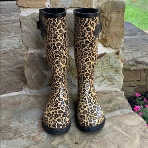 Cheetah rain boots